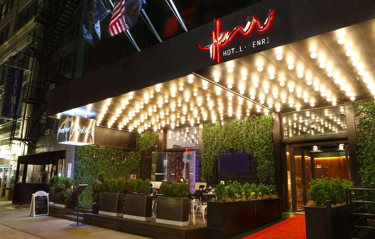 Hotel Henri New York Exterior photo